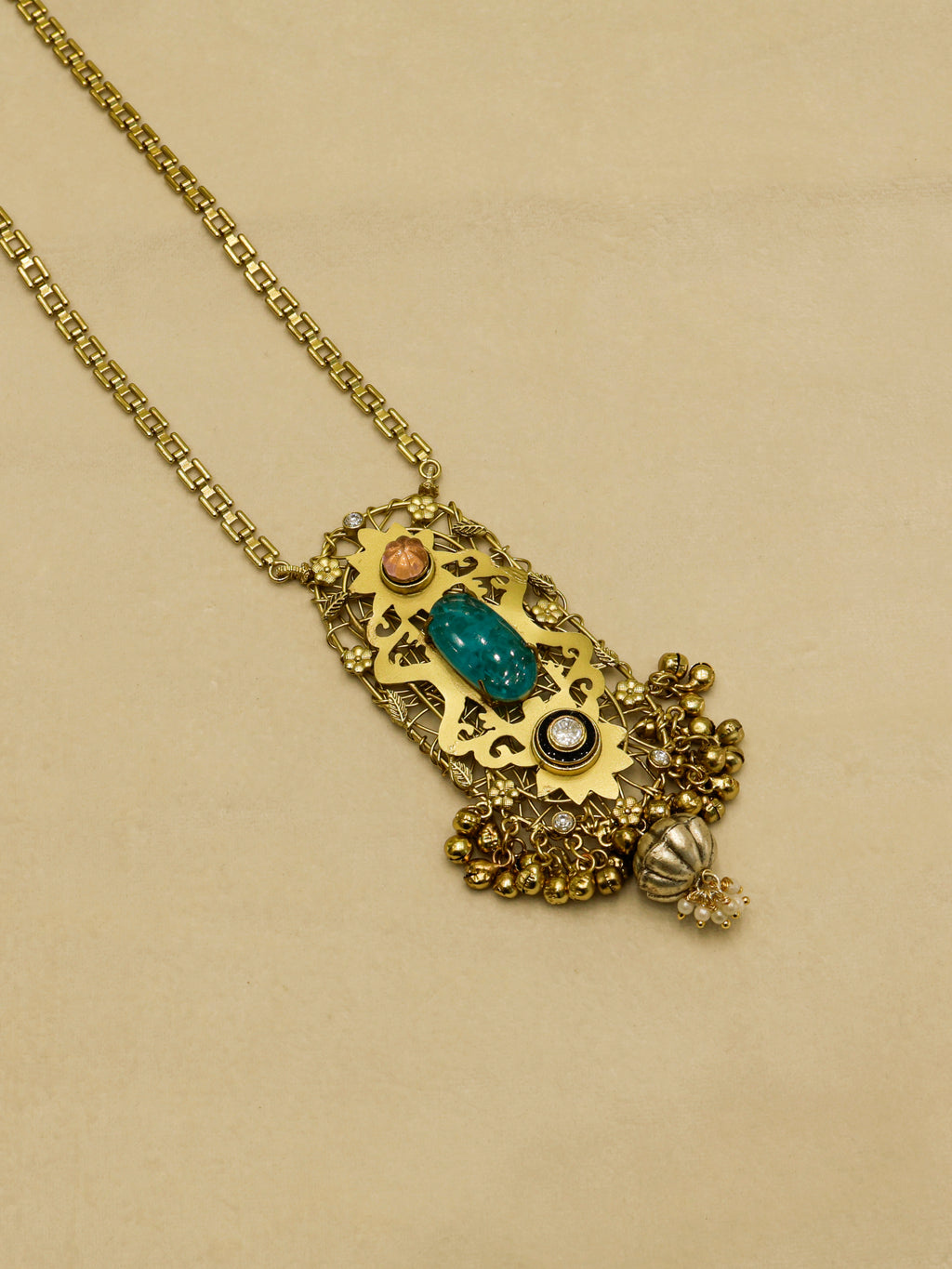 Aanura Pink Stone Antique Pendant Necklace Set