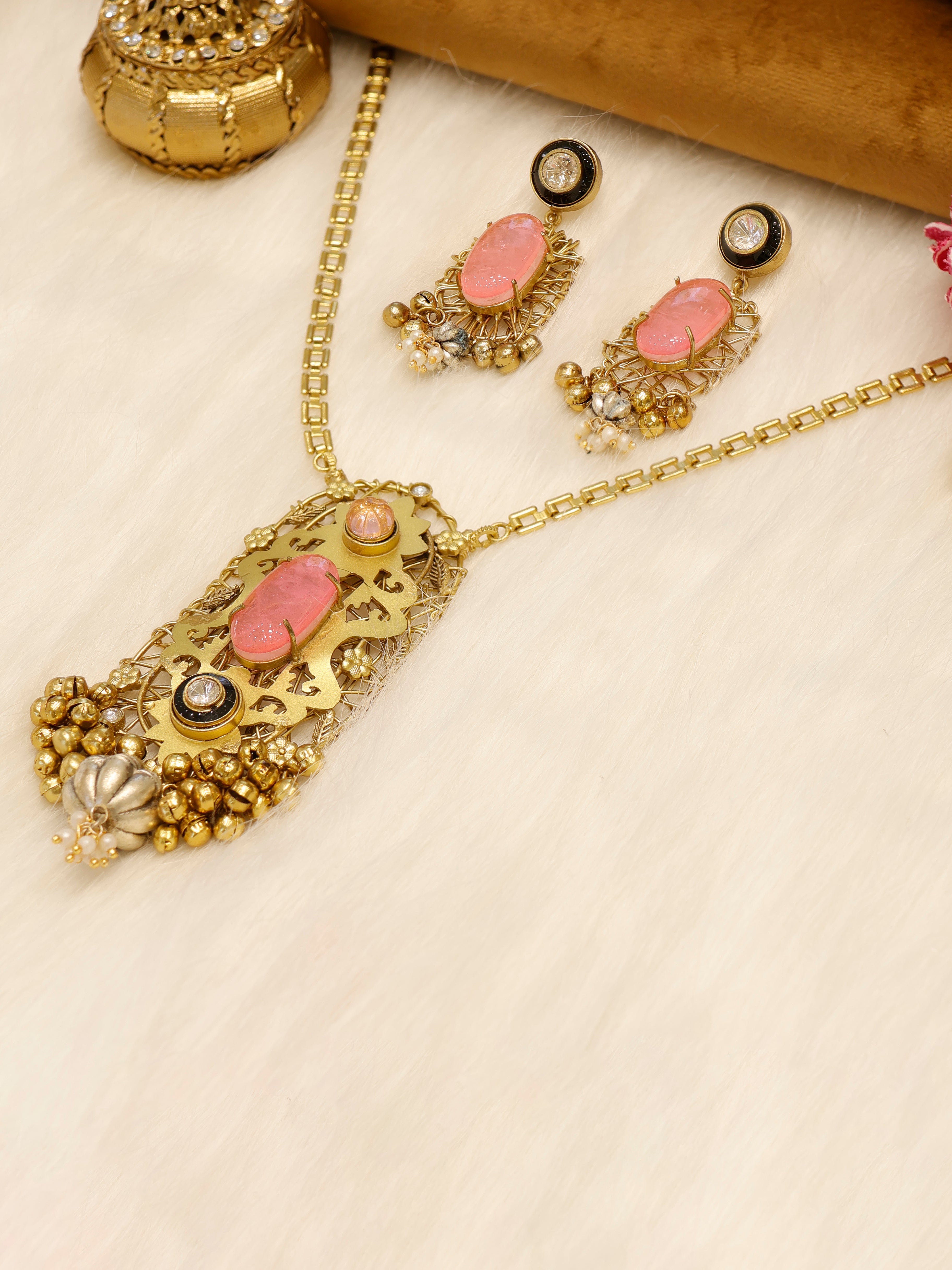 Aanura Pink Stone Antique Pendant Necklace Set