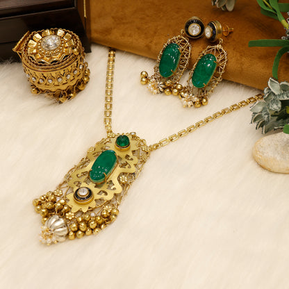 Aanura Pink Stone Antique Pendant Necklace Set