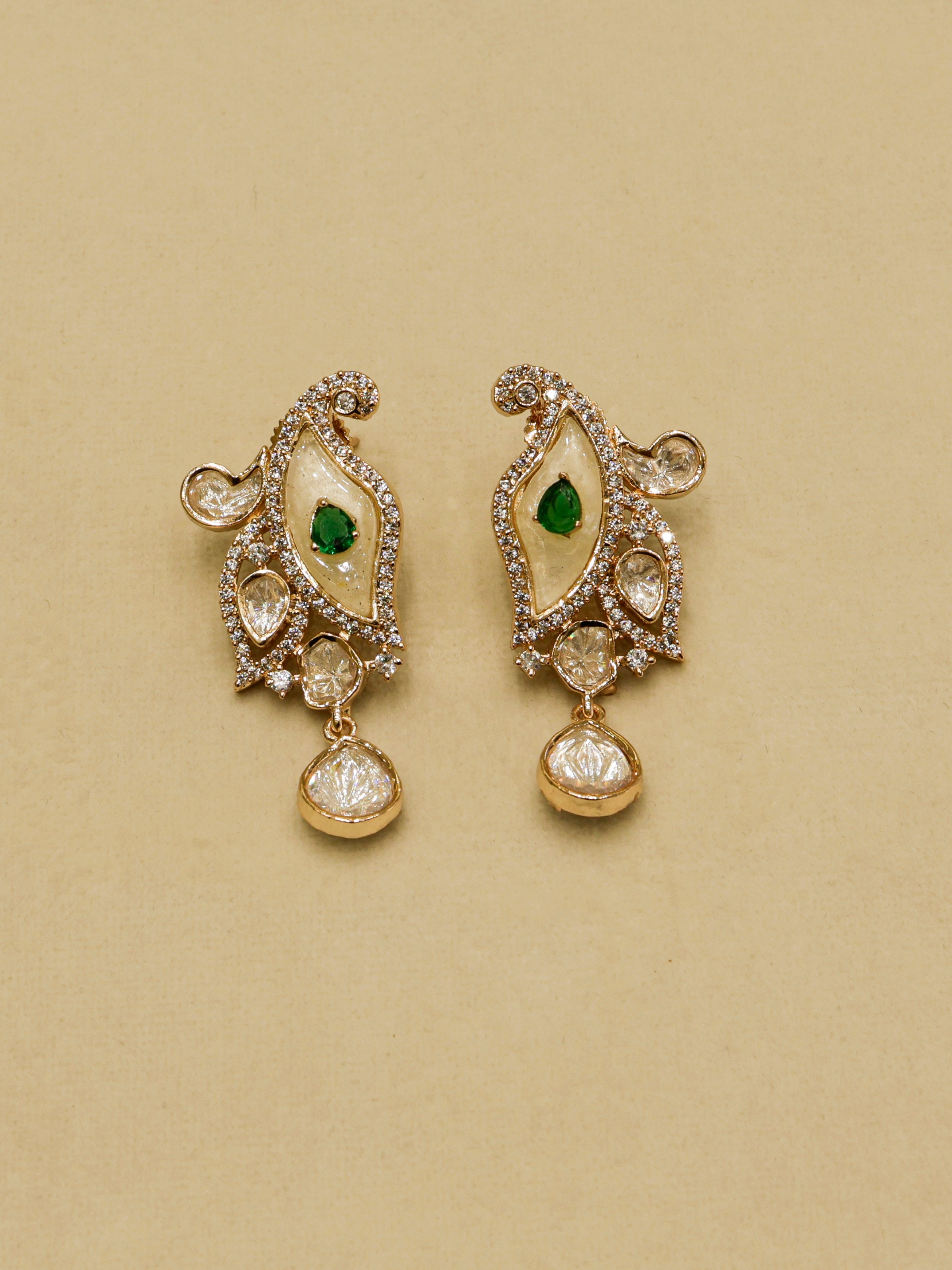Aanura White Leaf Pendant Necklace & Earrings