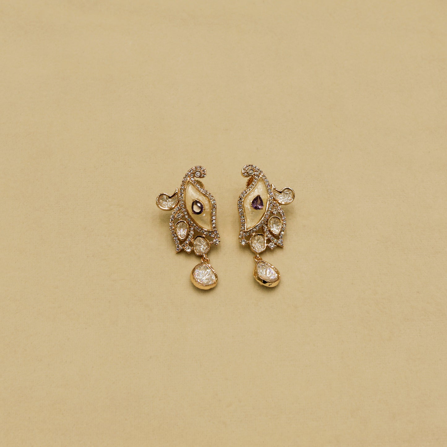 Aanura White Leaf Pendant Necklace & Earrings