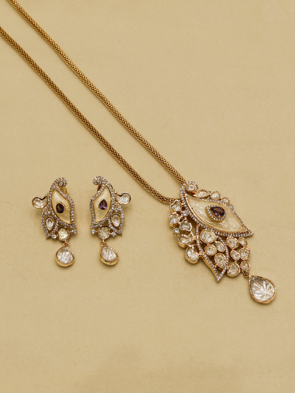 Aanura White Leaf Pendant Necklace & Earrings