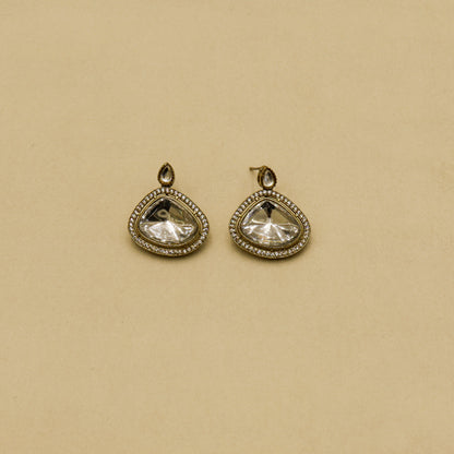 Aanura Statement Kundan Necklace with Mirror Crystals