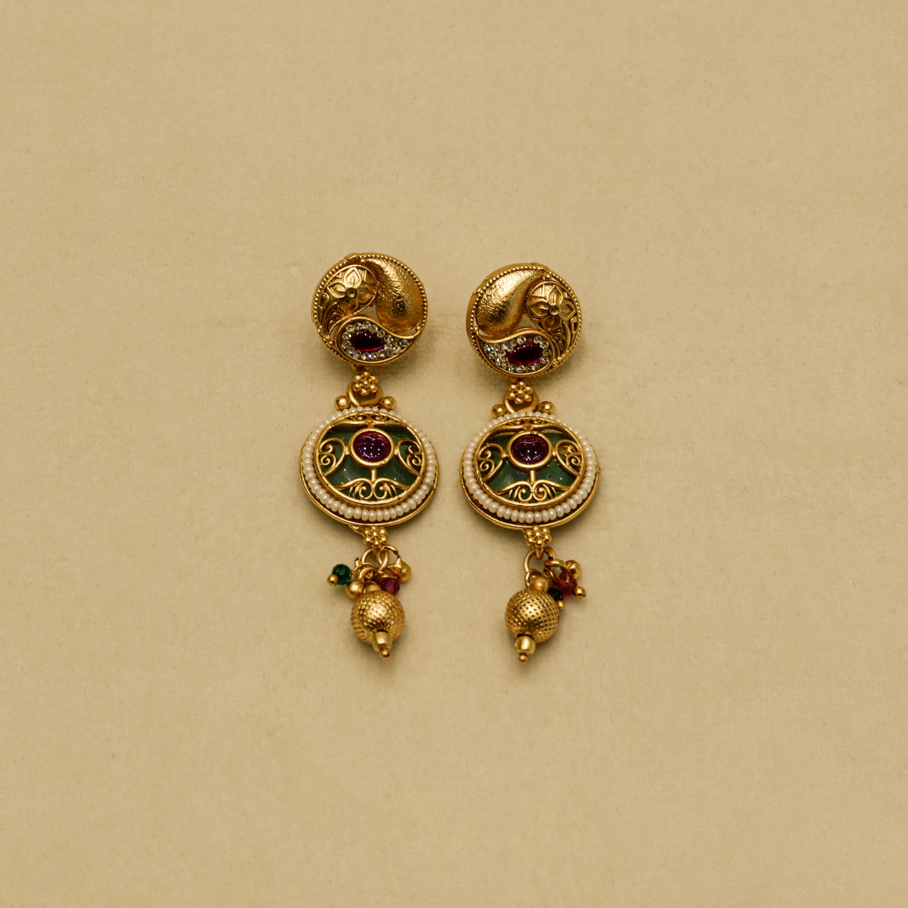 Aanura Circular Kundan Ruby Drop Necklace Set