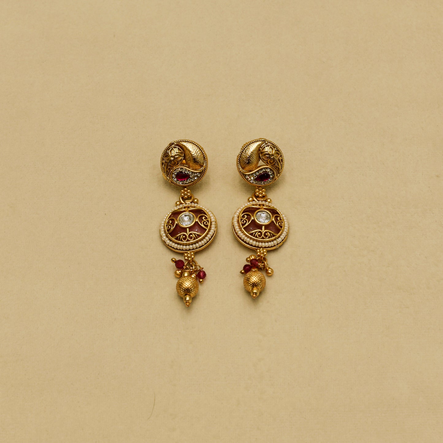 Aanura Circular Kundan Ruby Drop Necklace Set