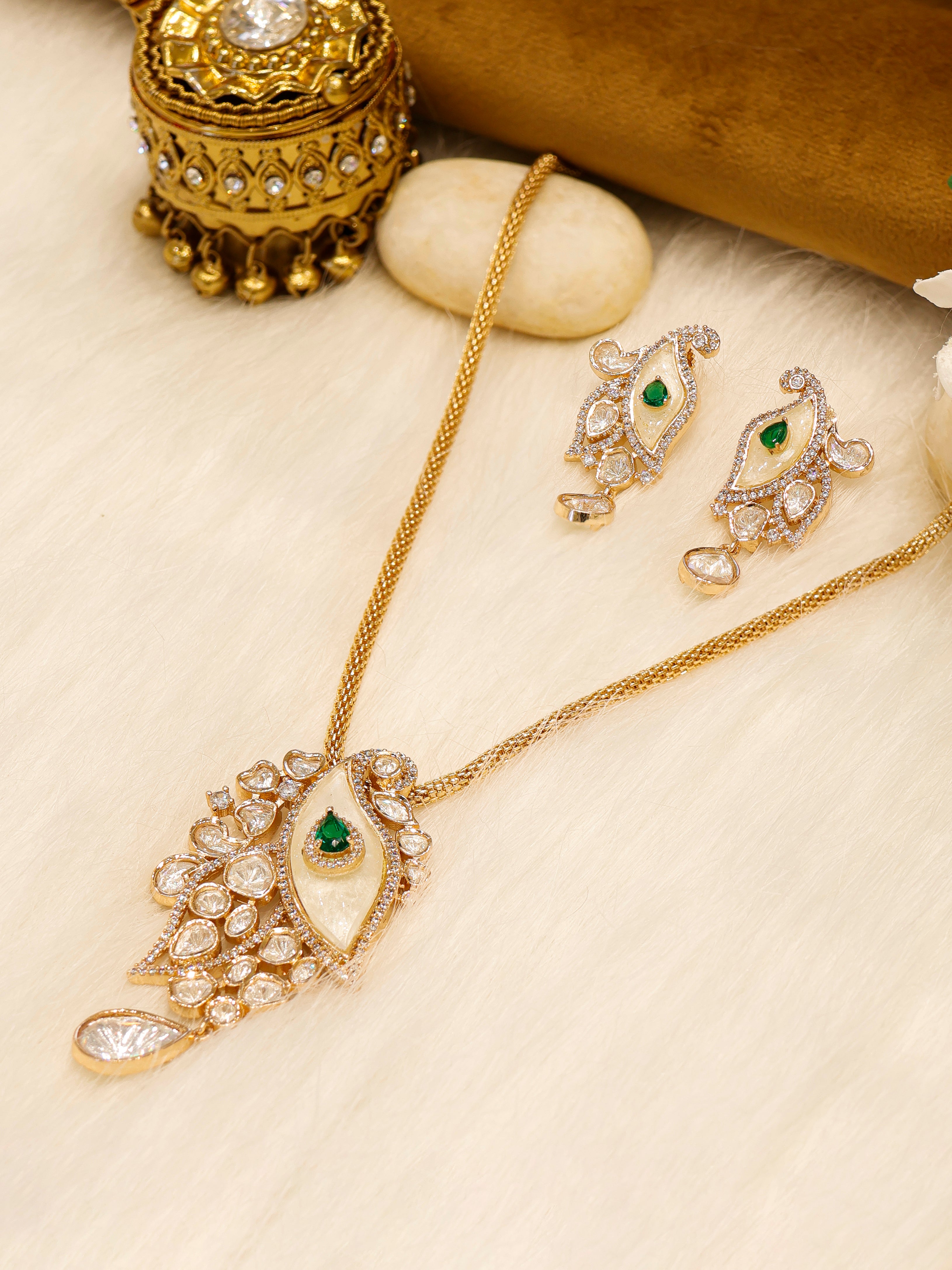 Aanura White Leaf Pendant Necklace & Earrings
