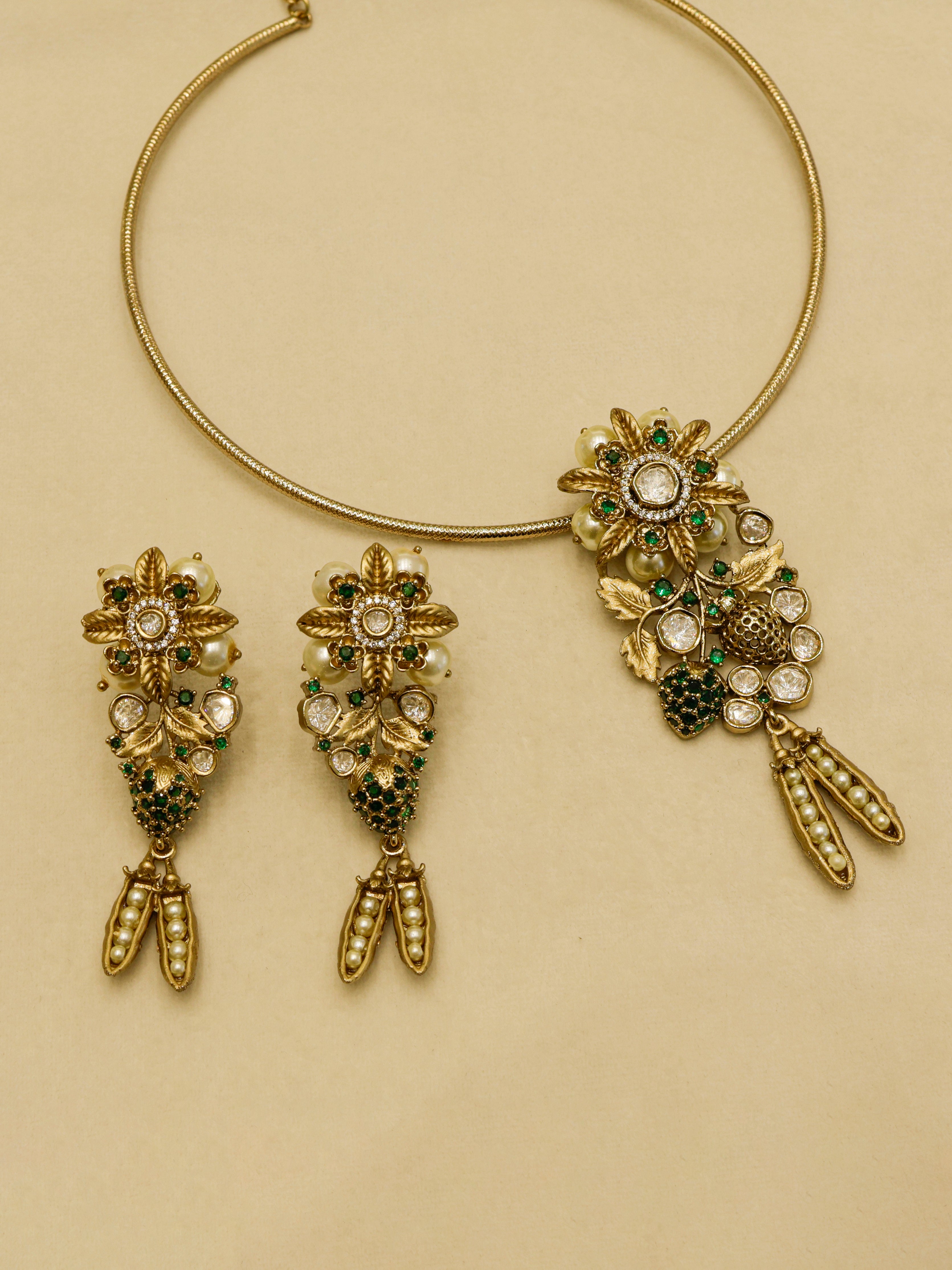 Aanura Antique Floral Pendant Necklace with Pearls