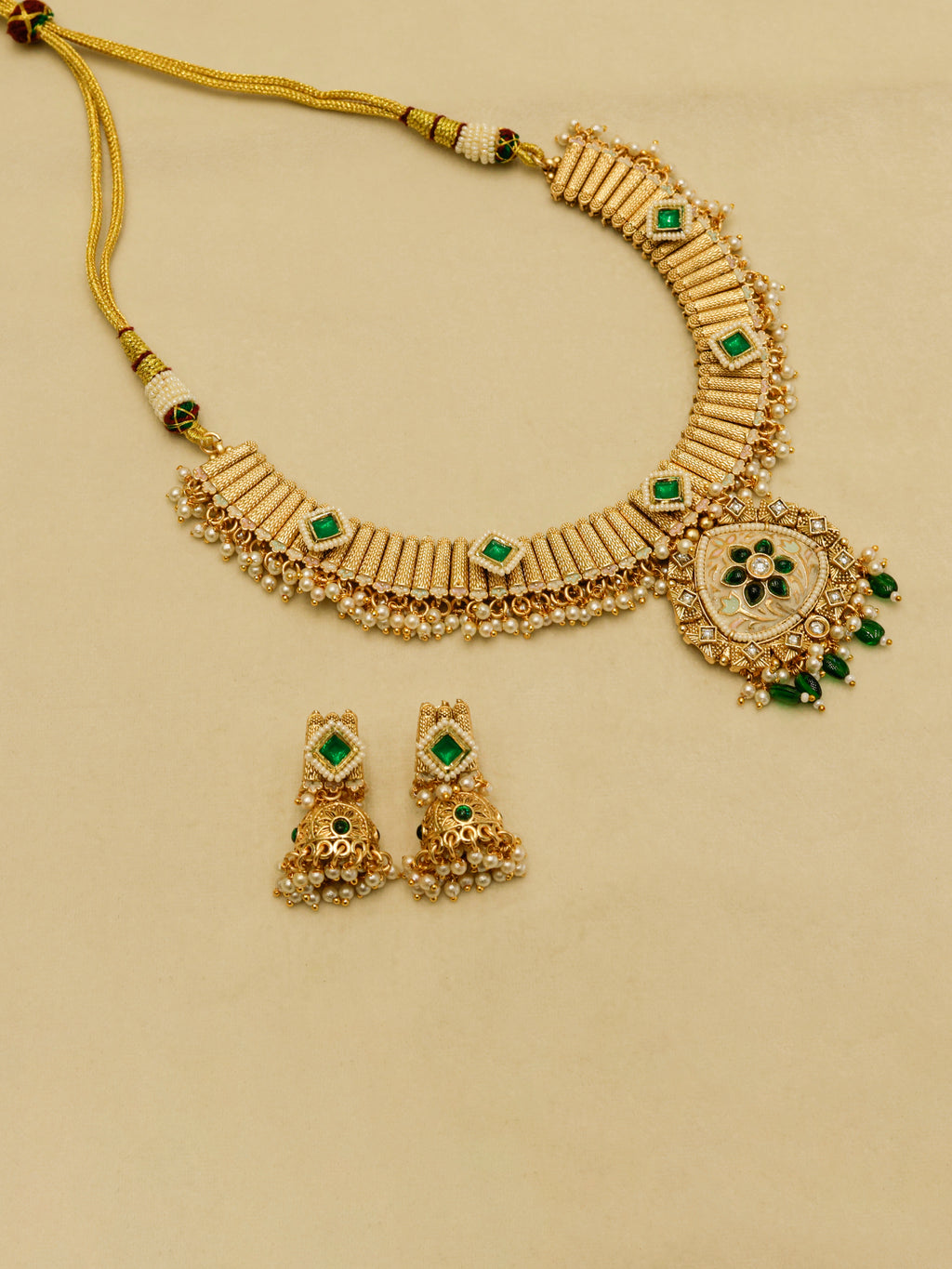 Aanura Kundan Choker Necklace with Green Stones & Pearls