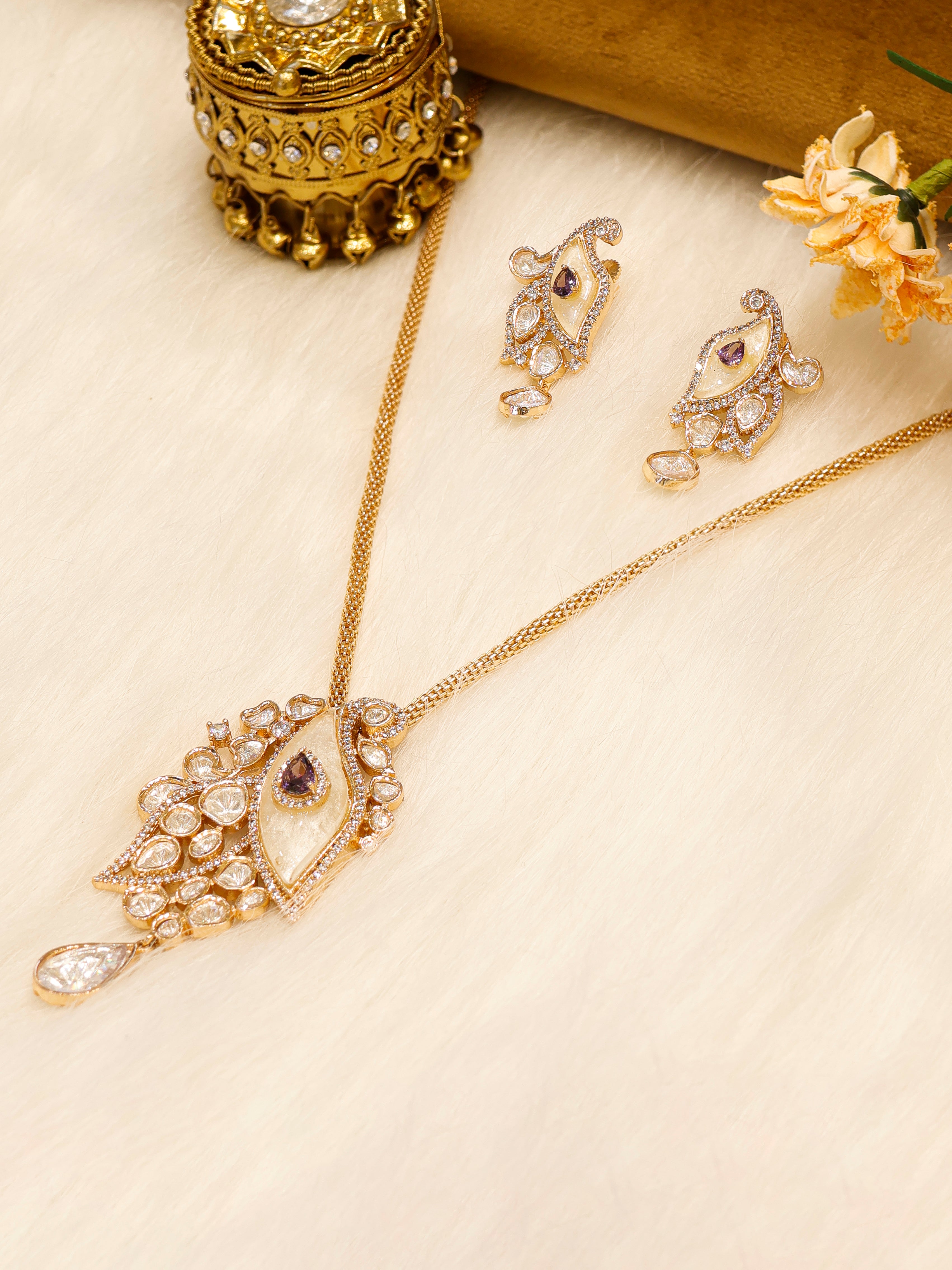Aanura White Leaf Pendant Necklace & Earrings