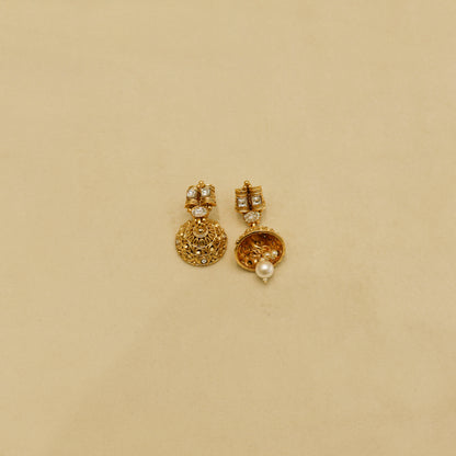 Classic Kundan Pearl Drop Necklace with Matching Earrings