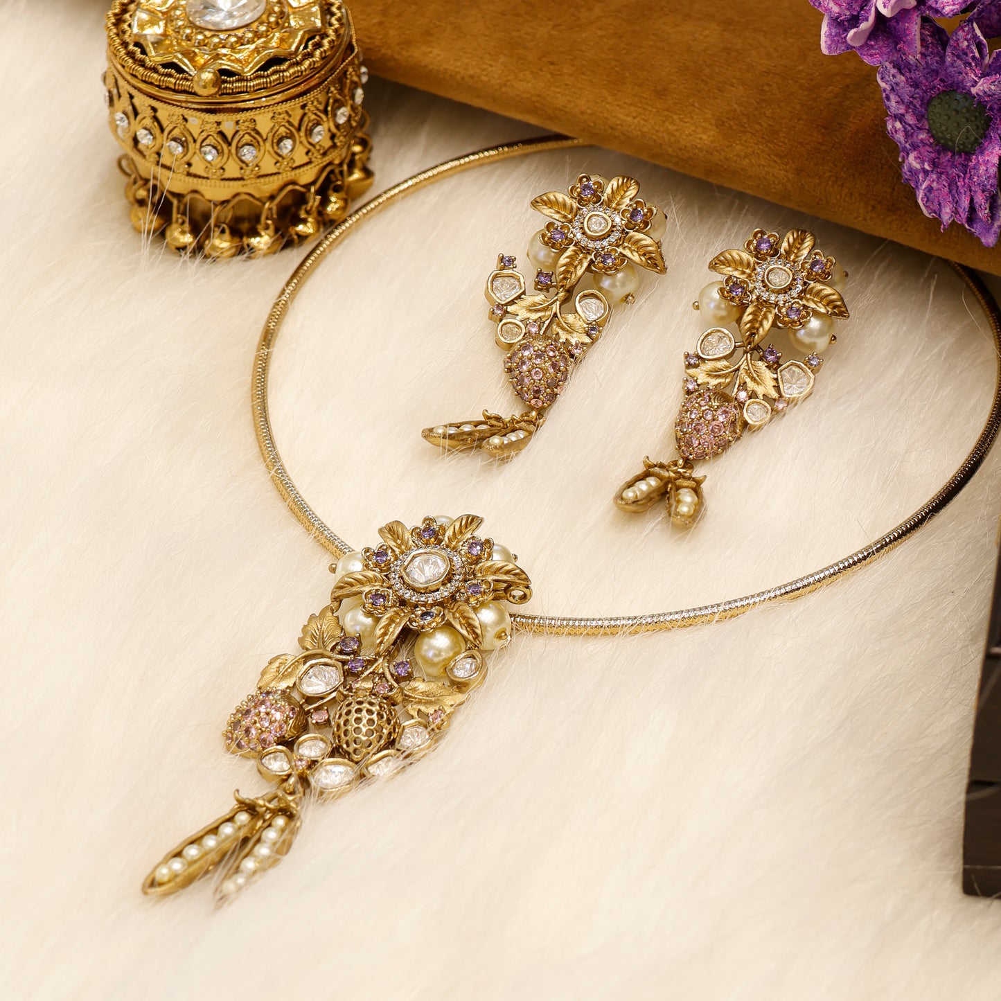 Aanura Antique Floral Pendant Necklace with Pearls