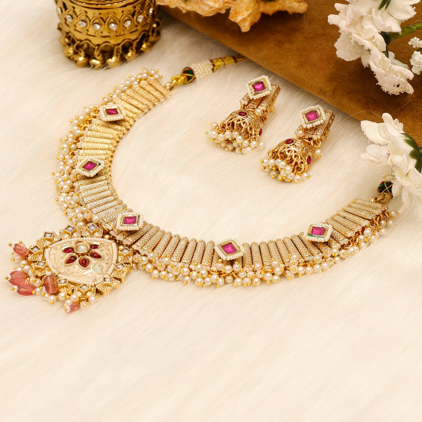 Aanura Kundan Choker Necklace with Green Stones & Pearls