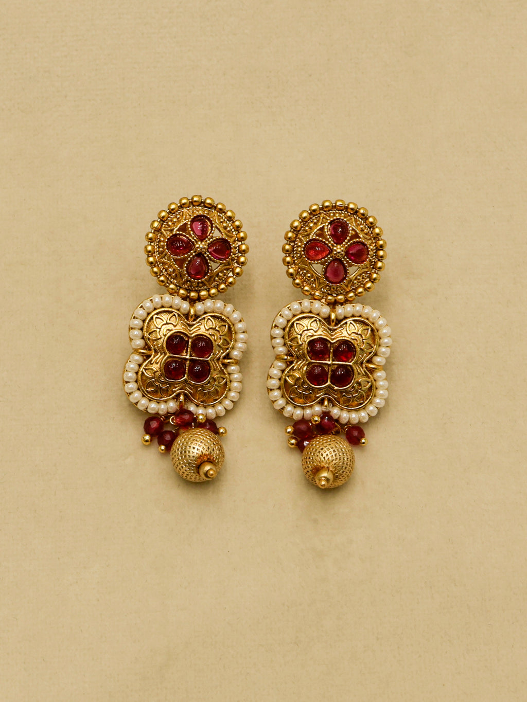 Aanura White Beaded Kundan Choker Necklace with Motifs