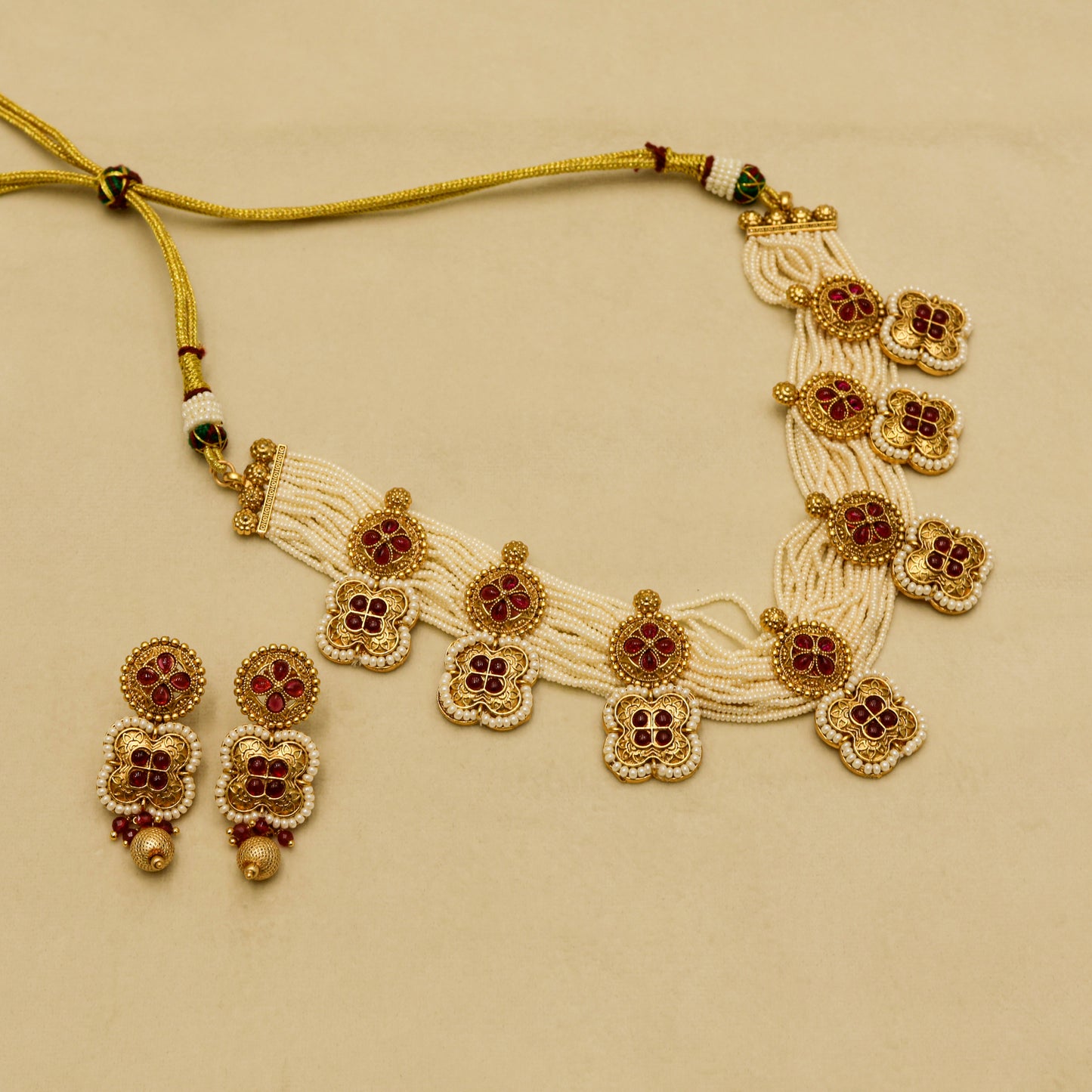 Aanura White Beaded Kundan Choker Necklace with Motifs