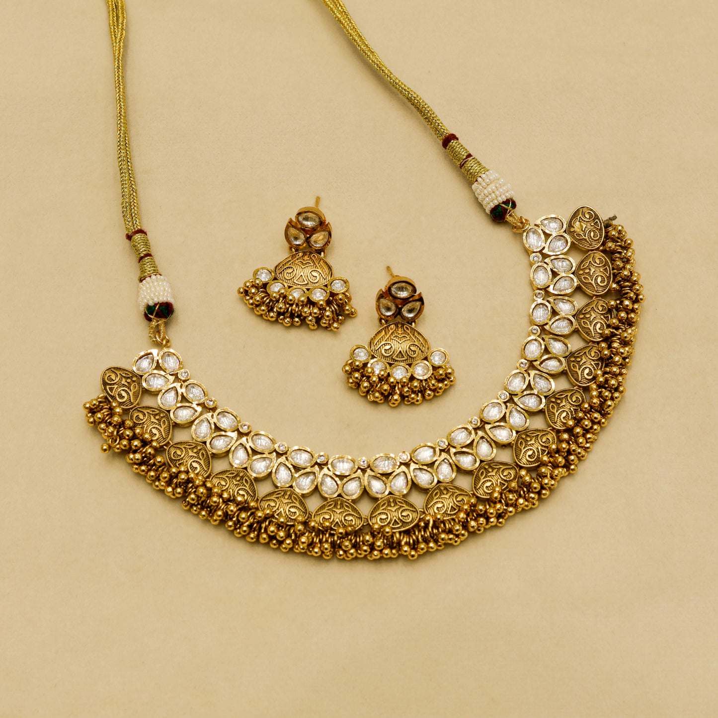 Aanura Antique Gold Kundan Choker Necklace Set