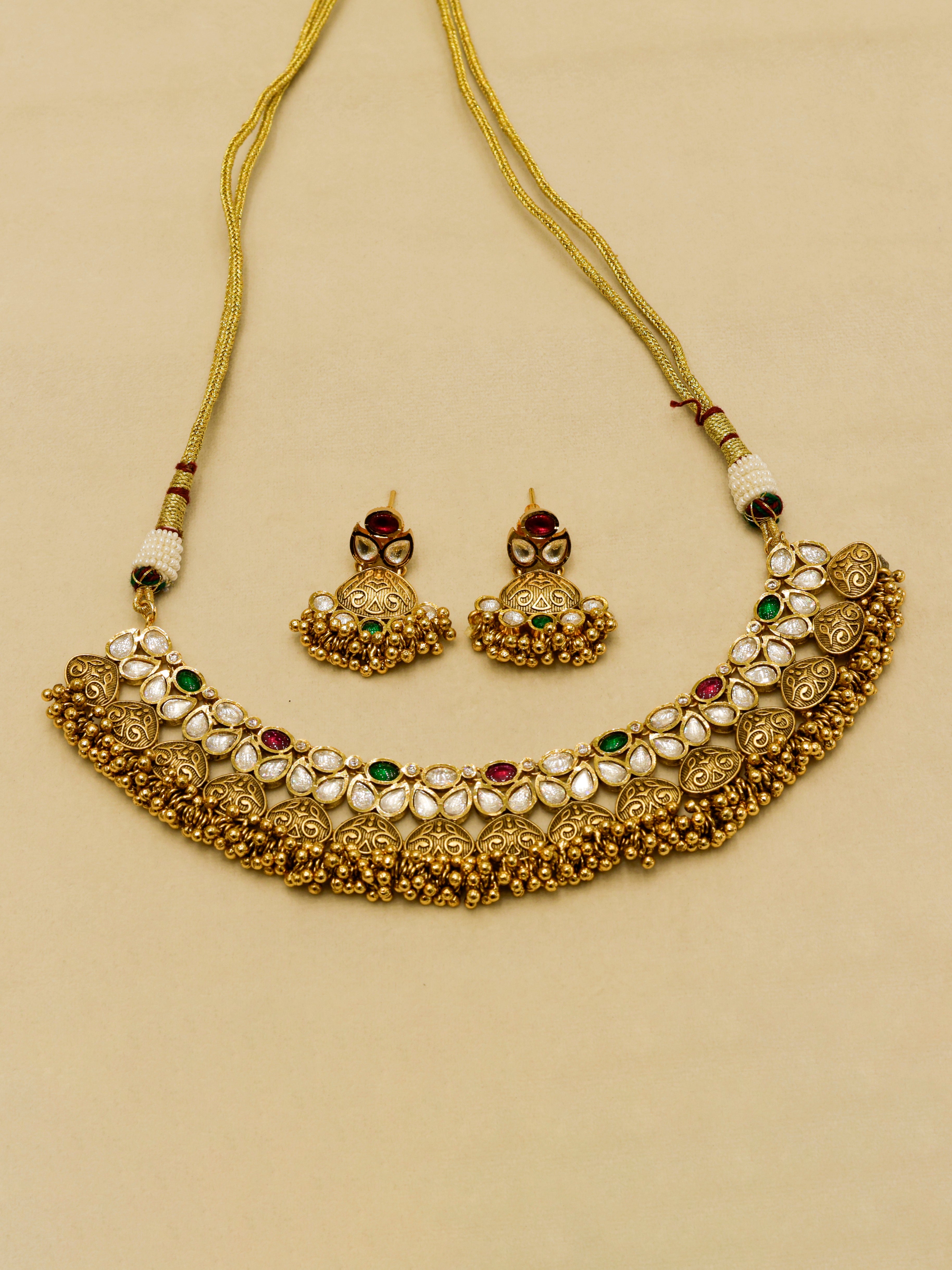 Aanura Antique Gold Kundan Choker Necklace Set