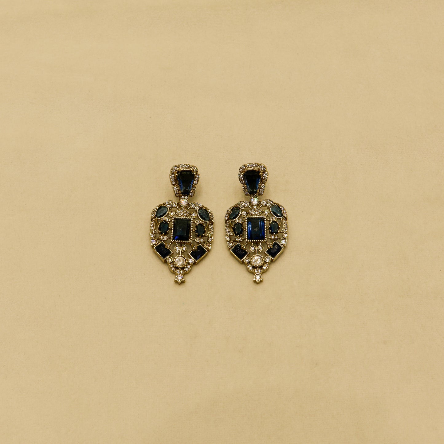 Aanura Red Stone Antique Kundan Necklace & Earrings