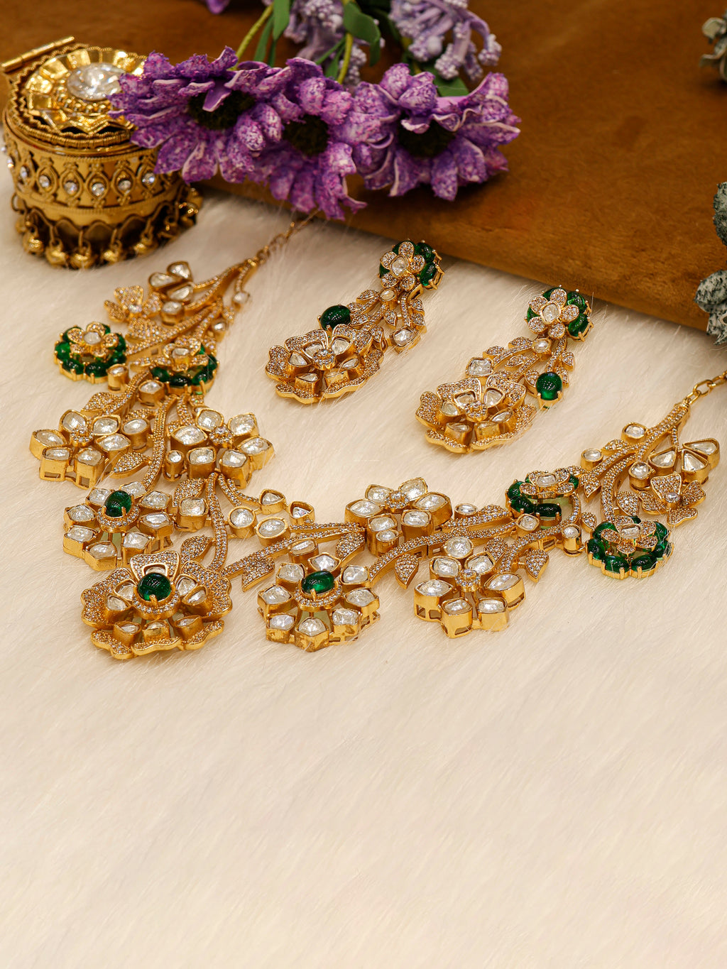 Aanura Floral Kundan Bridal Necklace Set with Earrings