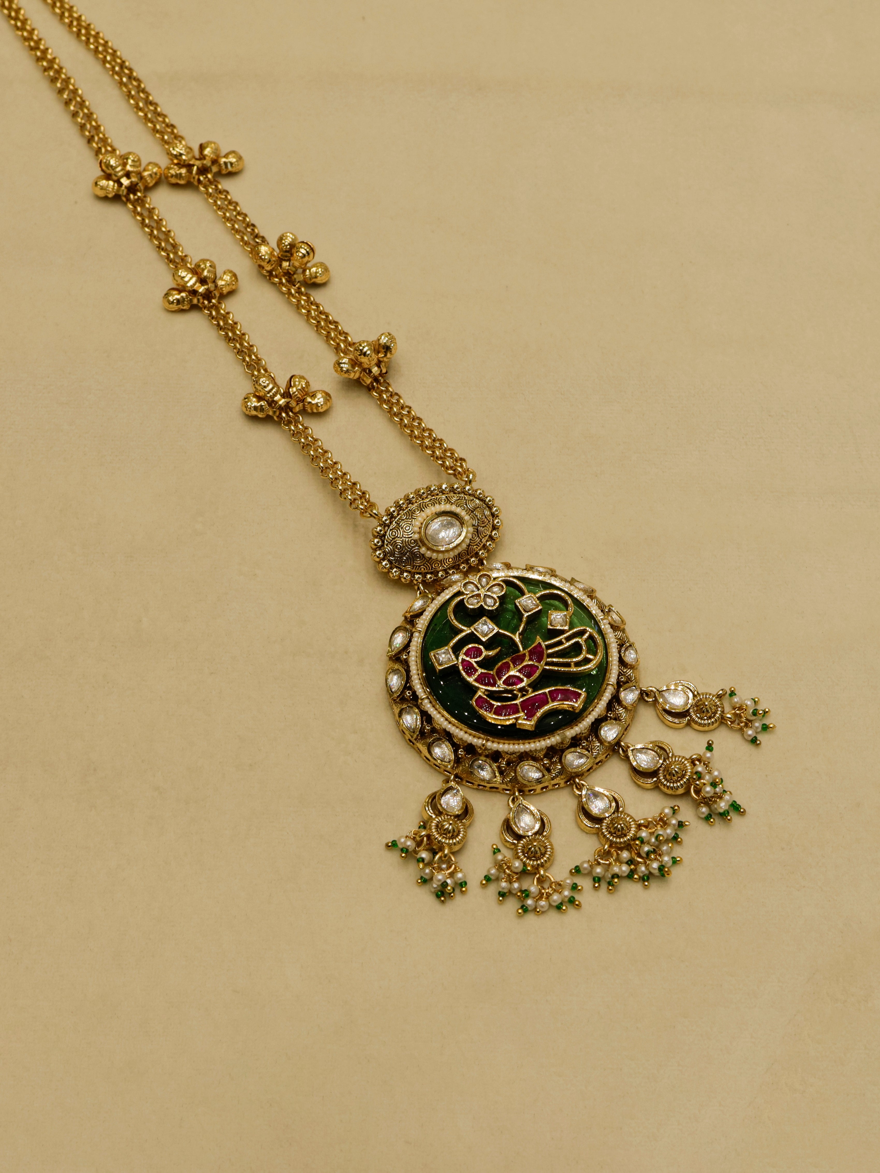 Aanura Peacock Motif Kundan Pendant Necklace Set