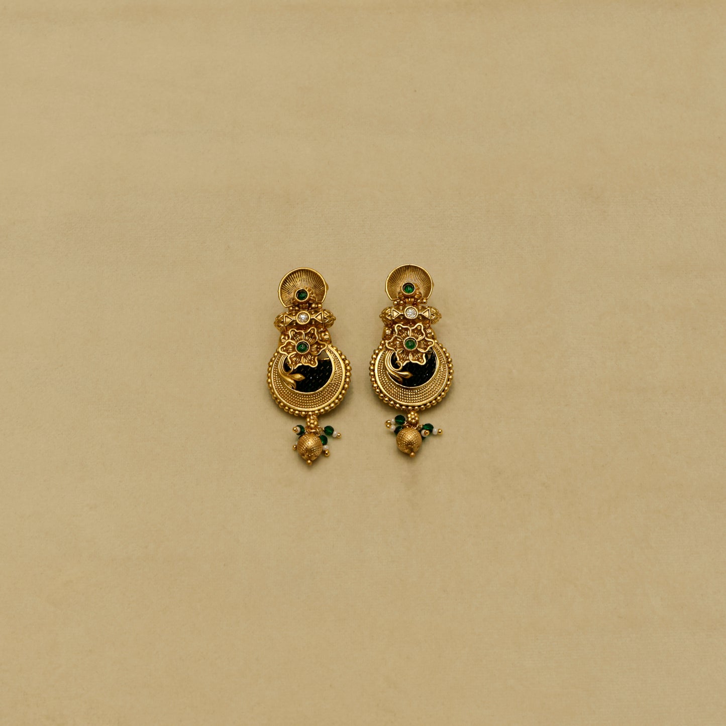 Aanura Temple Style Gold Necklace Set with Earrings