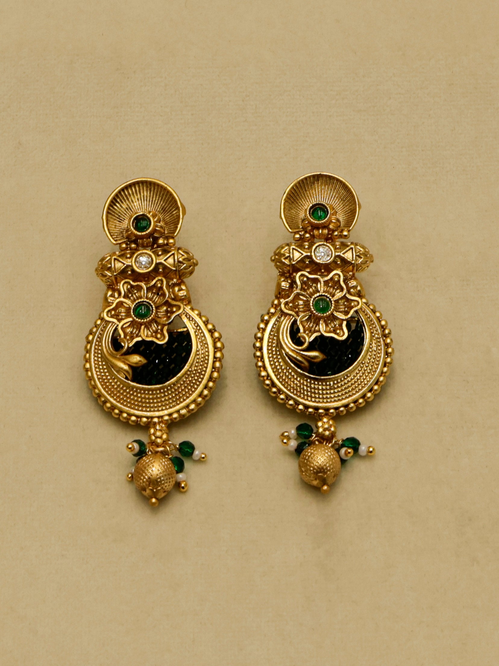 Aanura Temple Style Gold Necklace Set with Earrings