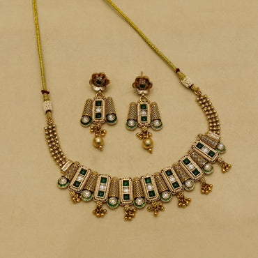 Aanura Antique Green Kundan Choker Necklace Set