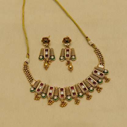 Aanura Antique Green Kundan Choker Necklace Set