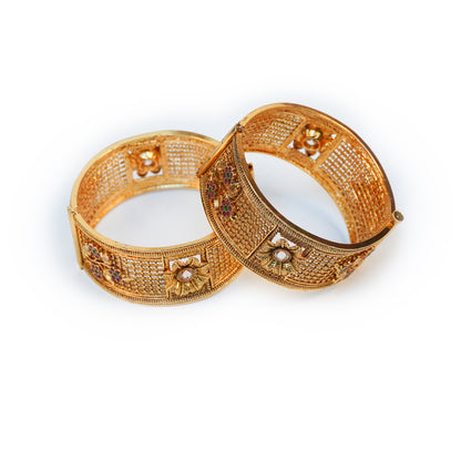 Aanura Gold Plated Heritage Stonework Bangle