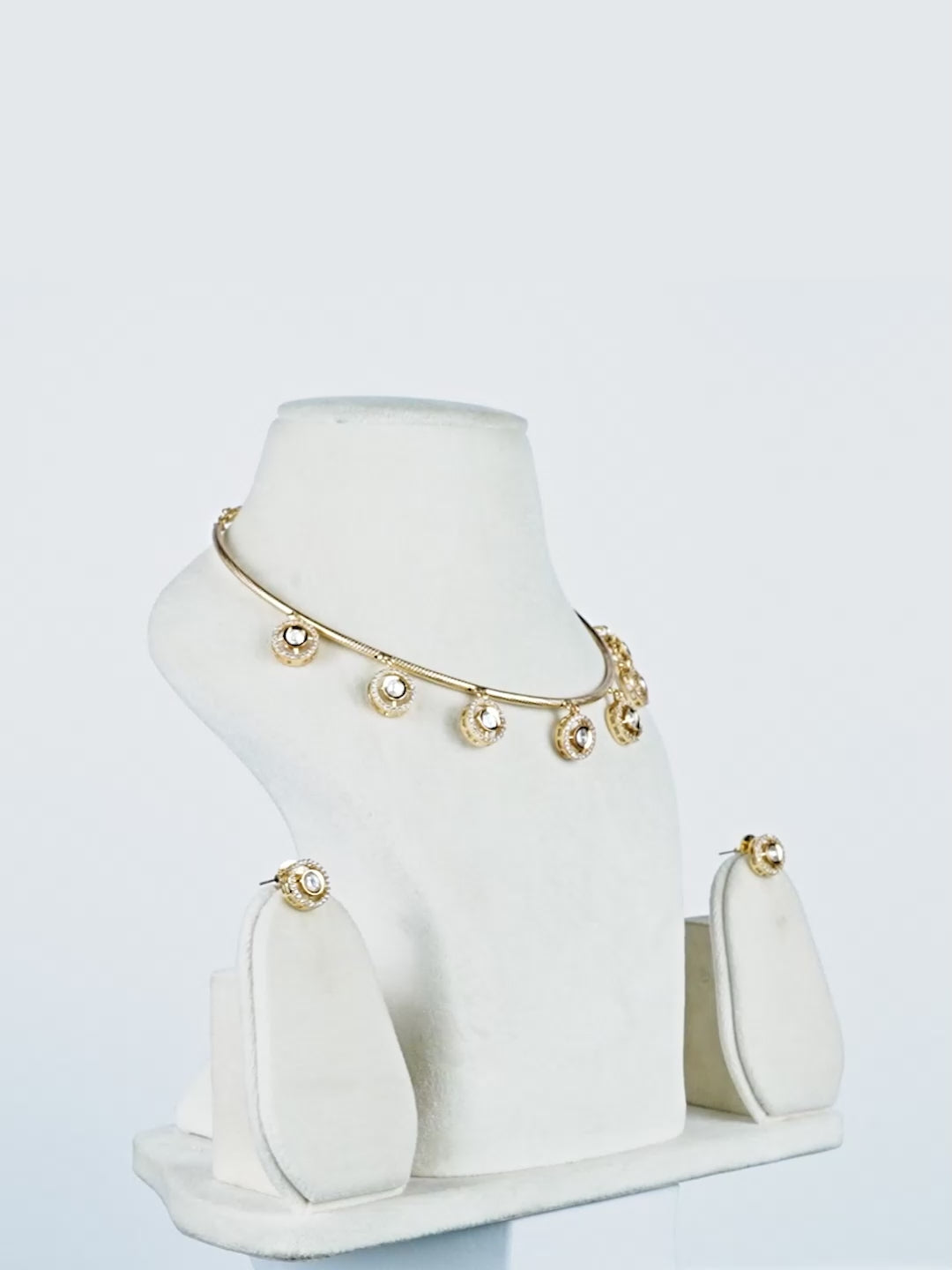 Aanura Minimal Gold Necklace Set with Round Crystal Drops