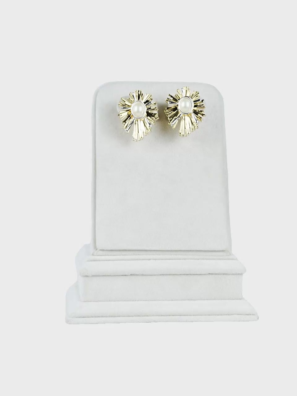 Aanura Radiant Sunburst Pearl Earrings