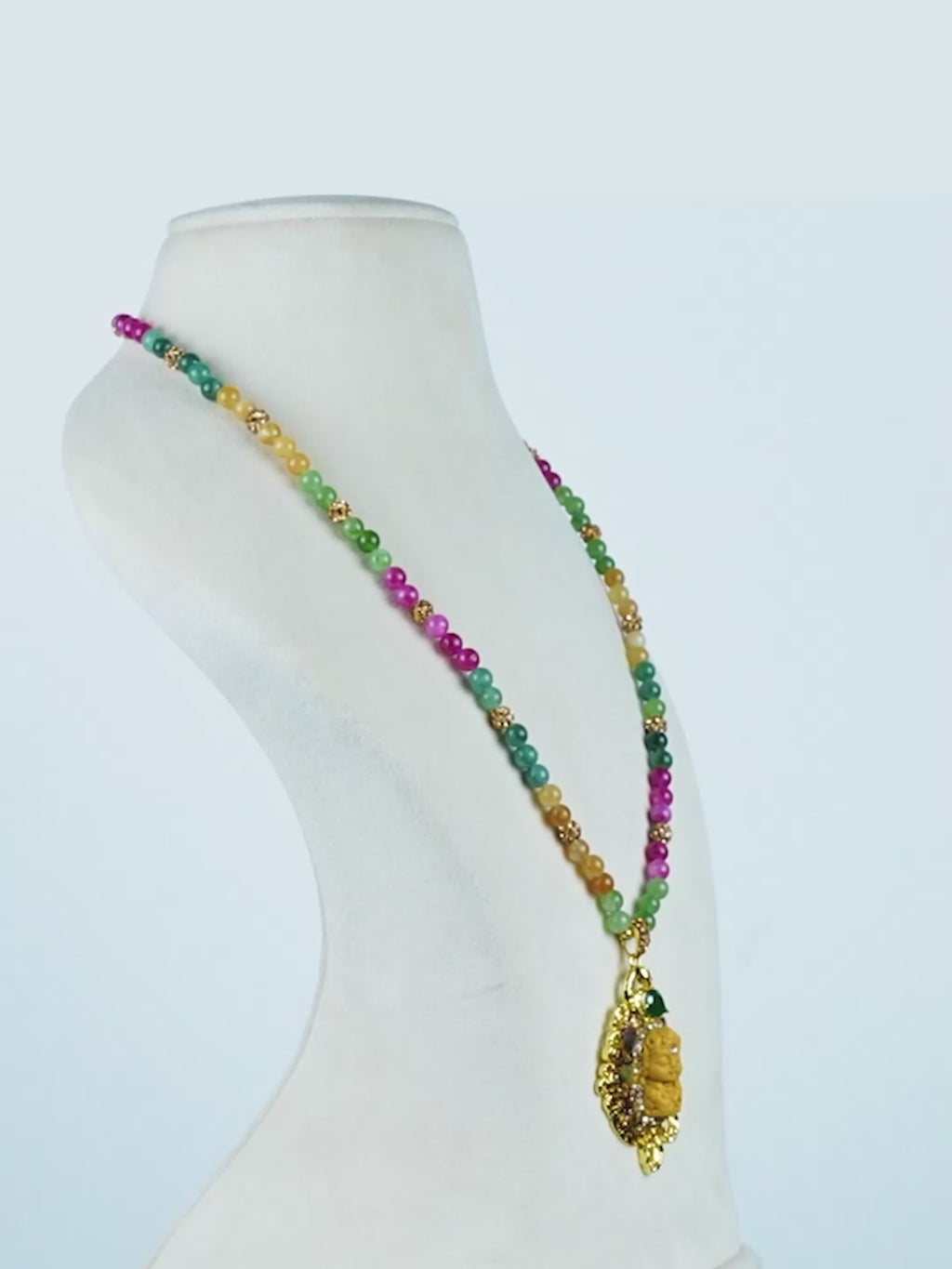 Aanura Beaded Pendant Necklace With Stainless Steal