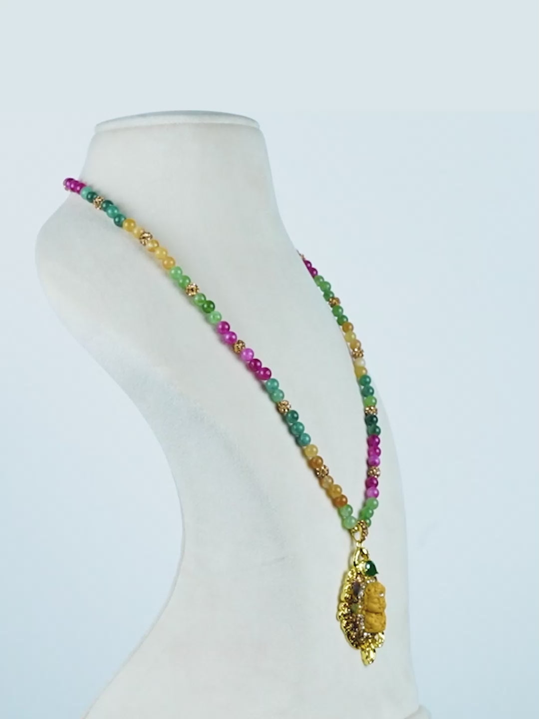 Aanura Beaded Pendant Necklace With Stainless Steal