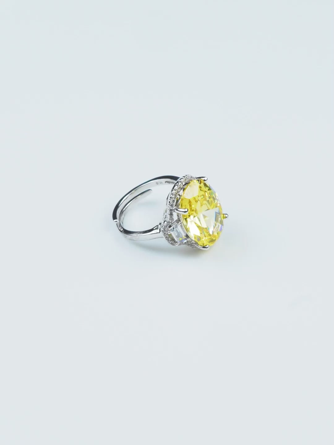 Rhodium Plated Vintage Yellow Gem Anti-Tarnish Waterproof Ring