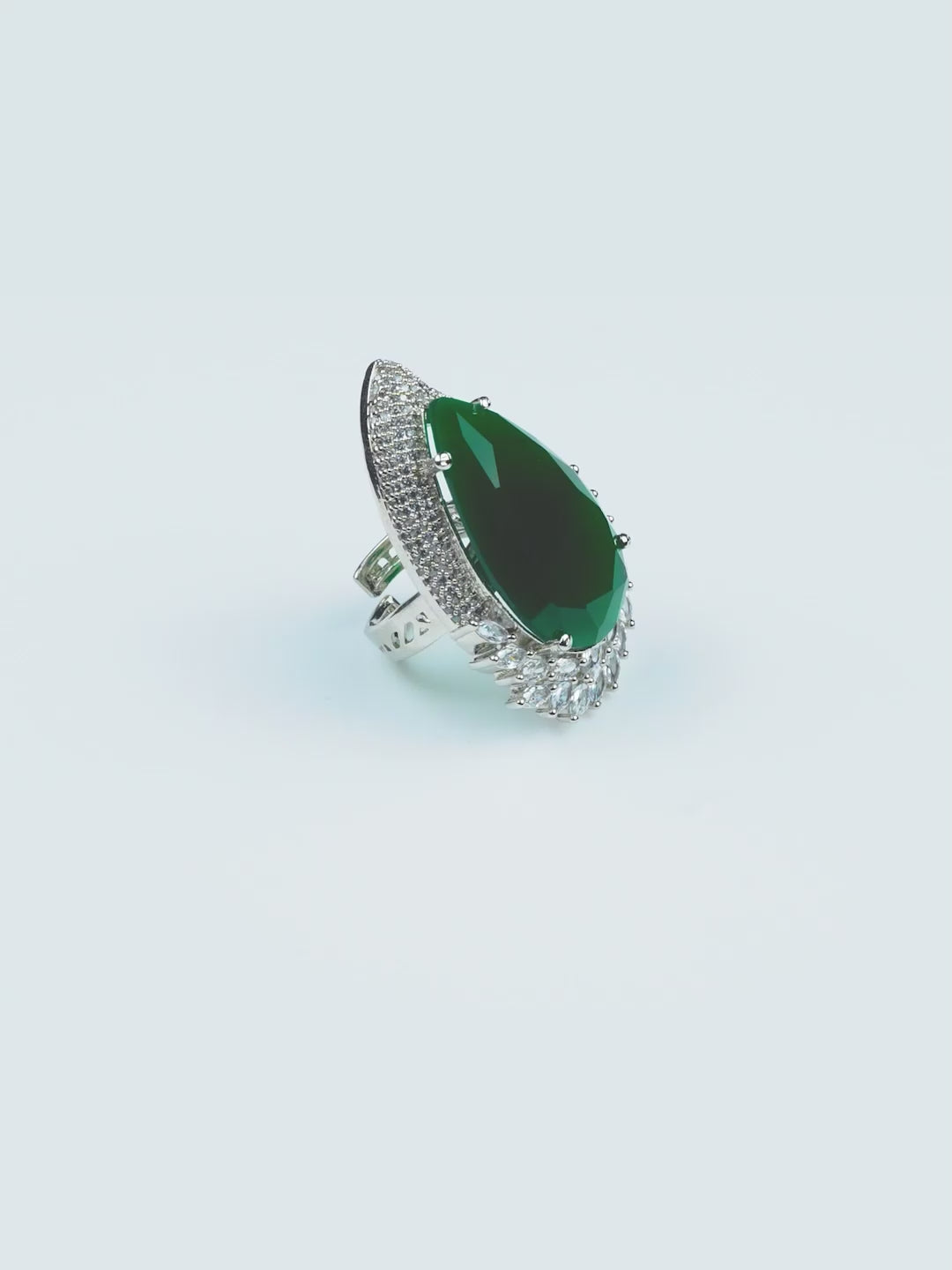 Rhodium Plated Green Teardrop Anti-Tarnish Waterproof Ring