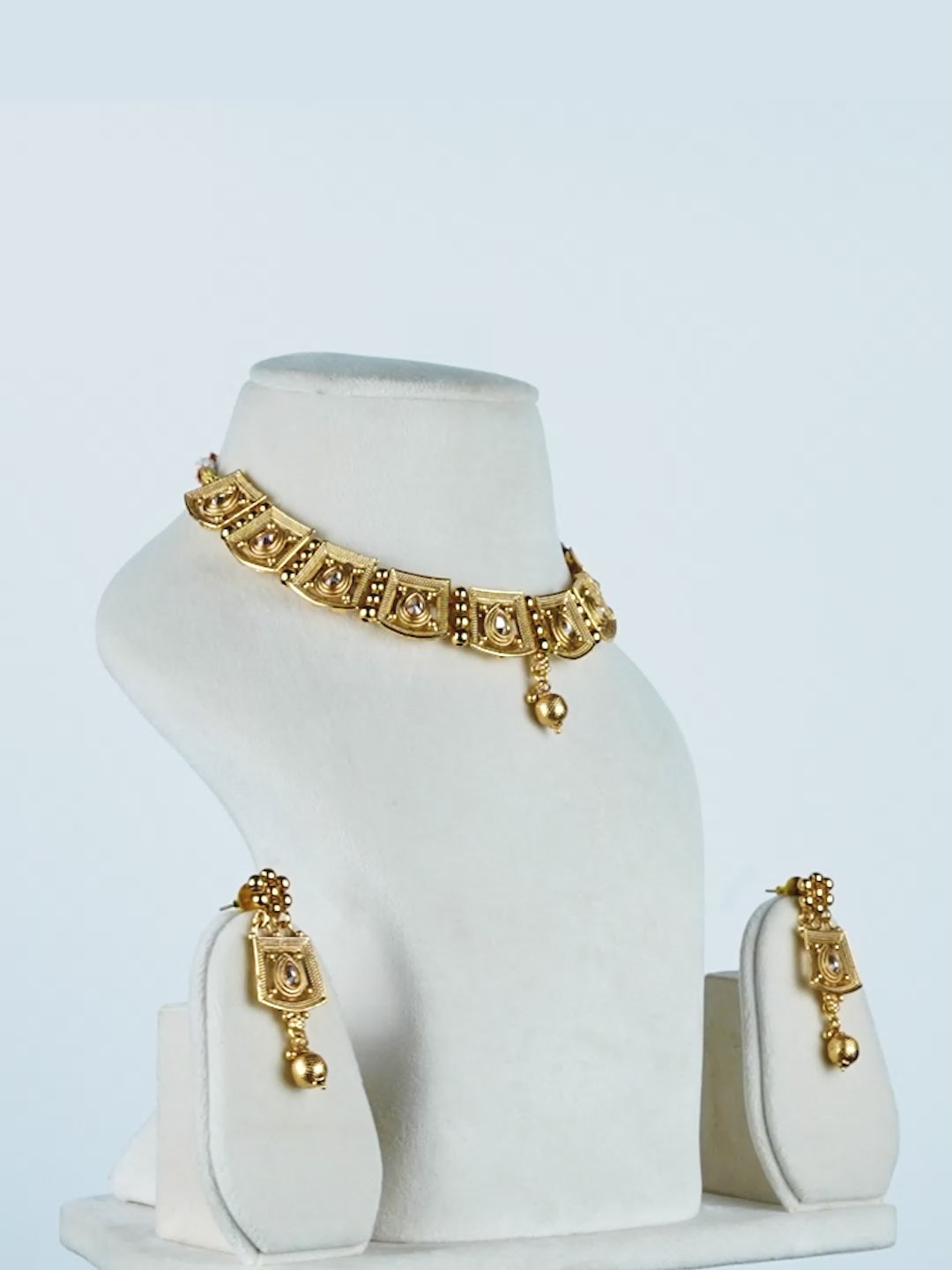 Aanura Gold Plated Heritage Panel Necklace Set