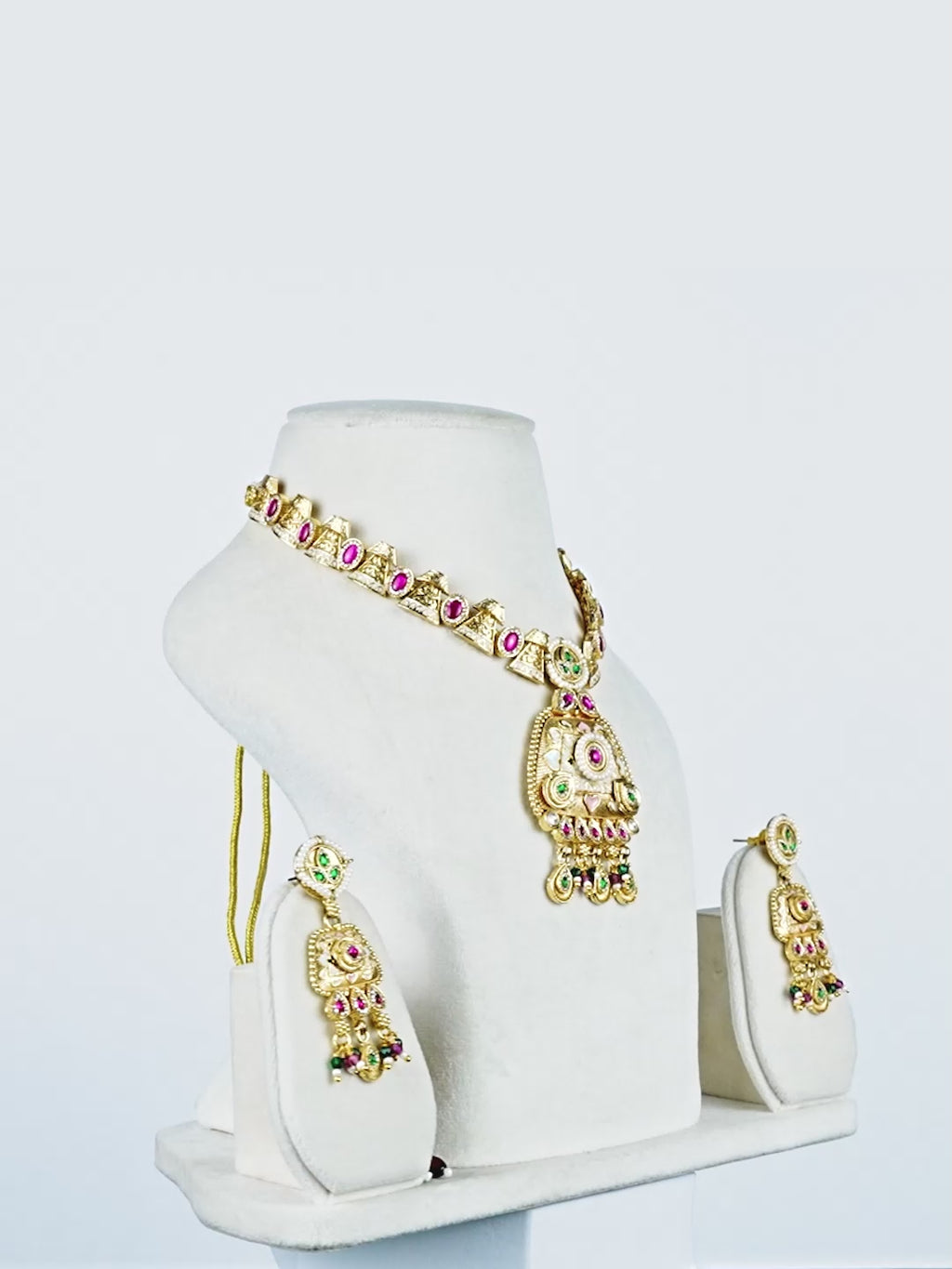 Aanura Royal Kundan Temple Pendant Choker Necklace Set